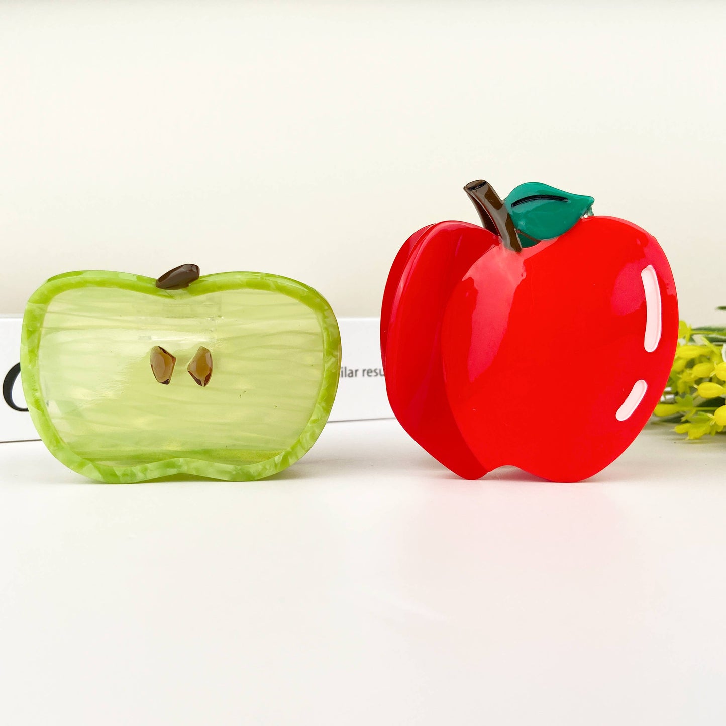 Apple claw hair clip